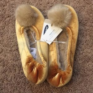 Festive velvety slippers